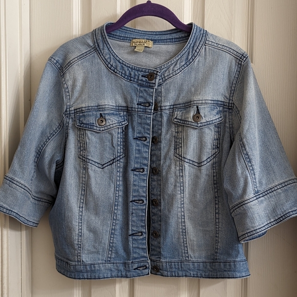 One World Short Sleeve Jean Jacket NWOT - Picture 2 of 4